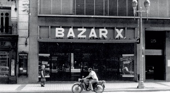 El antiguo Bazar X, en Zaragoza.