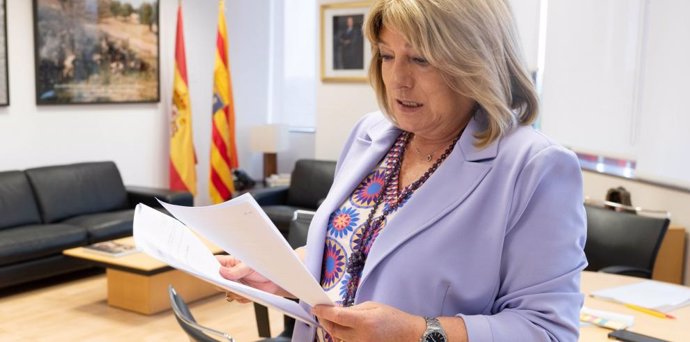 La consejera de Educación, Cultura y Deporte del Gobierno aragonés, Tomasa Hernández