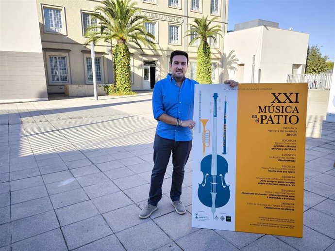 El delegado de Cultura y Turismo del Ayuntamiento de Alcalá de Guadaíra, Christopher Rivas, ha destacado la importancia de este evento que gracias a su buena organización y a la calidad artística en todas sus ediciones ha sido capaz de cumplir 21 años.