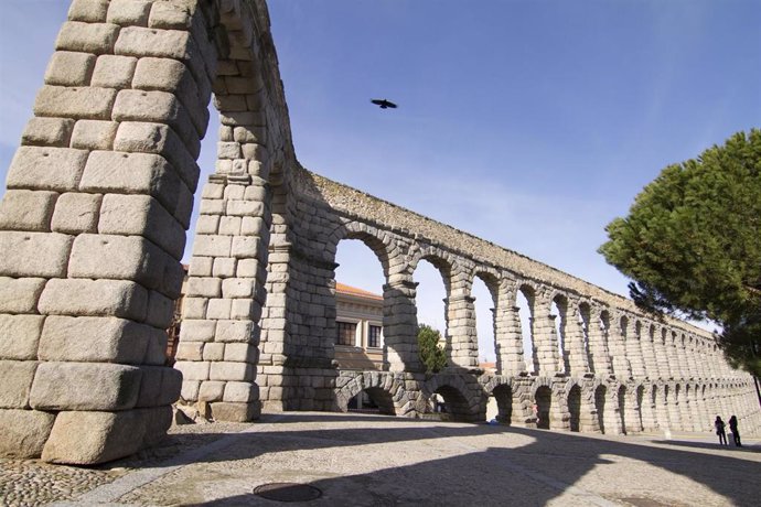 Vista del Acueducto en la plaza Día Sanz (