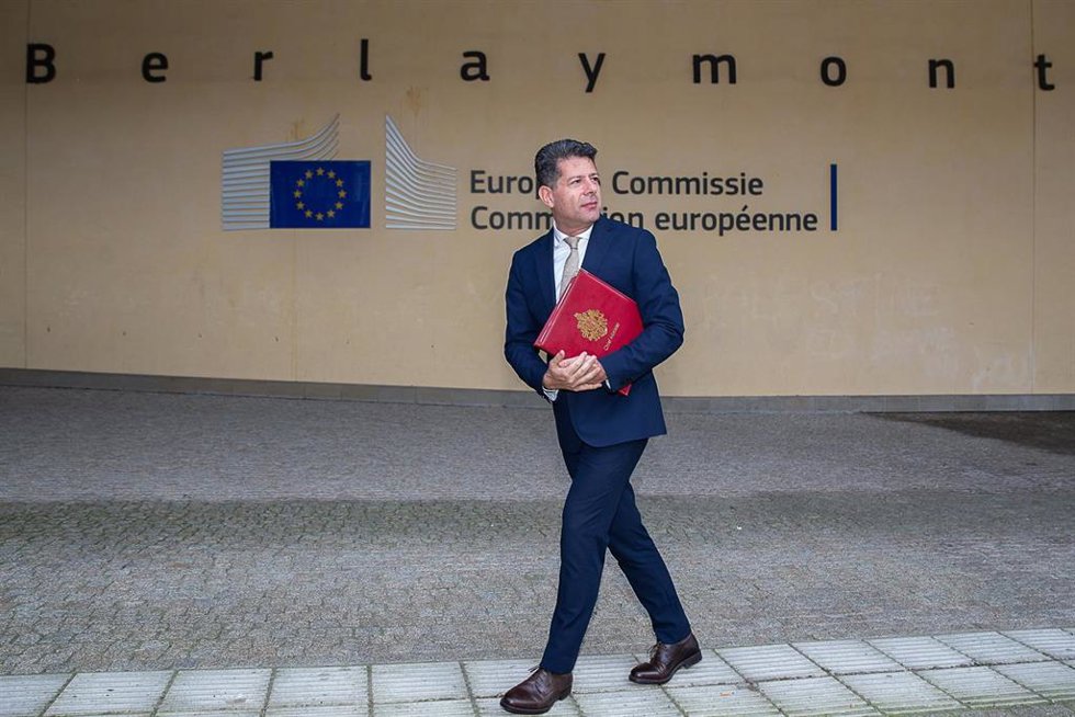 Archivo - El ministro principal de Gibraltar, Fabian Picardo, frente a la sede de la Comisión Europea en Bruselas