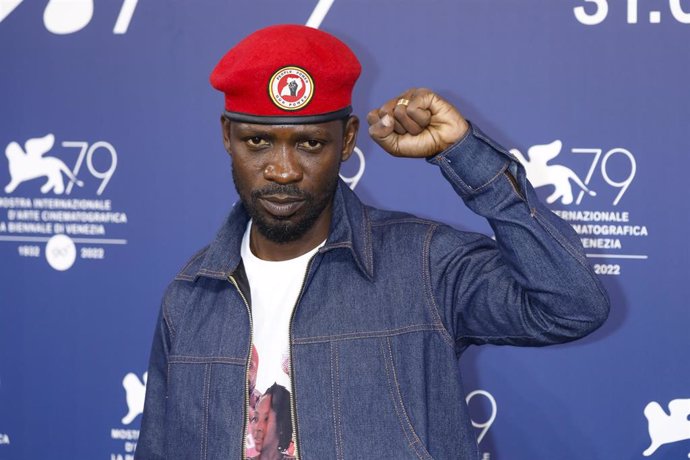 Archivo - El líder opositor ugandés Bobi Wine