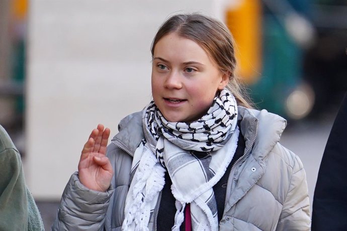 Archivo - Fotografía de archivo de la activista sueca GretaThunberg a su llegada a un tribunal de la capital de Reino Unido, Londres