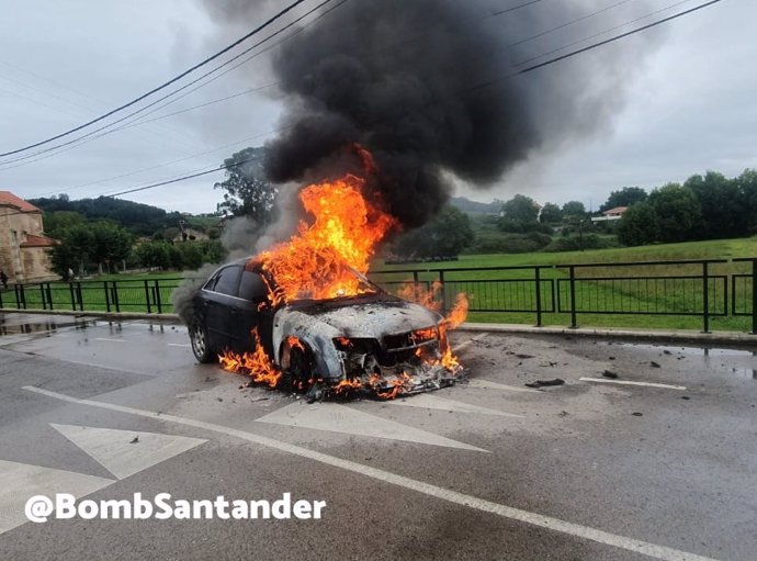 Incendio de vehículo.