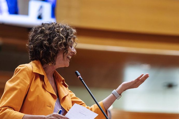 Archivo - La vicepresidenta primera del Gobierno, ministra de Hacienda y vicesecretaria general del PSOE, María Jesús Montero, durante una sesión de control al Gobierno, en el Senado, a 18 de junio de 2024, en Madrid (España). El Gobierno se enfrenta a un