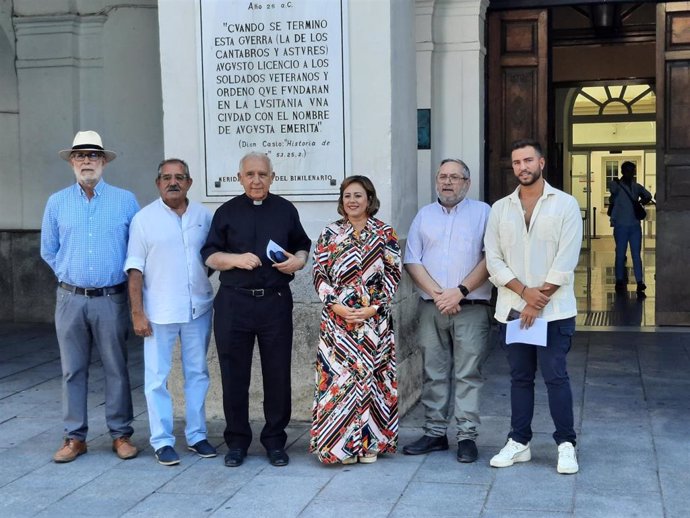 Presentación de los actos en honor a Santa Eulalia en Mérida