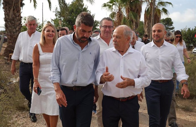 Mazón en el corte de la uva del Vinalopó