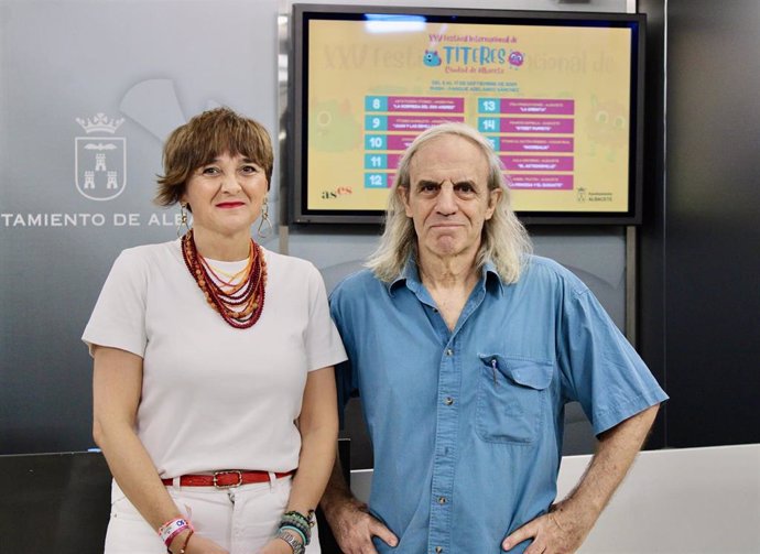 Elena Serrallé Presenta La XXV Edición Del Festival Internacional De Títeres De Albacete.