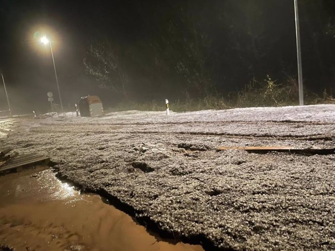 Troma de agua y granizo en Fresno de Caracena.