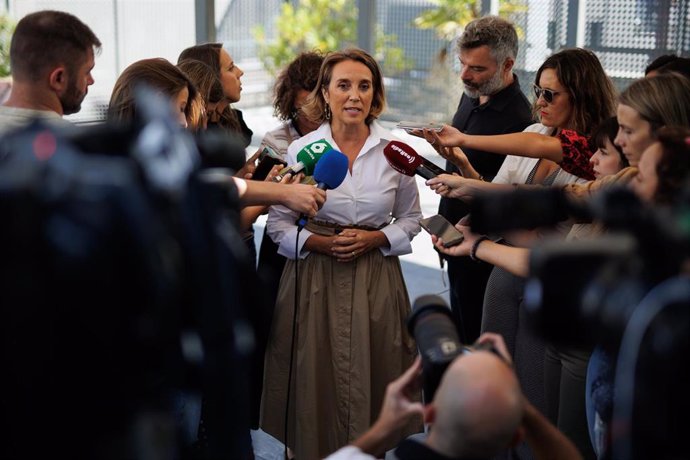 La secretaria general del PP, Cuca Gamarra, ofrece declaraciones a los medios, en la sede nacional del PP, a 4 de septiembre de 2024, en Madrid (España). Durante su comparecencia, la secretaria general del PP ha asegurado que no se cree la promesa del jef