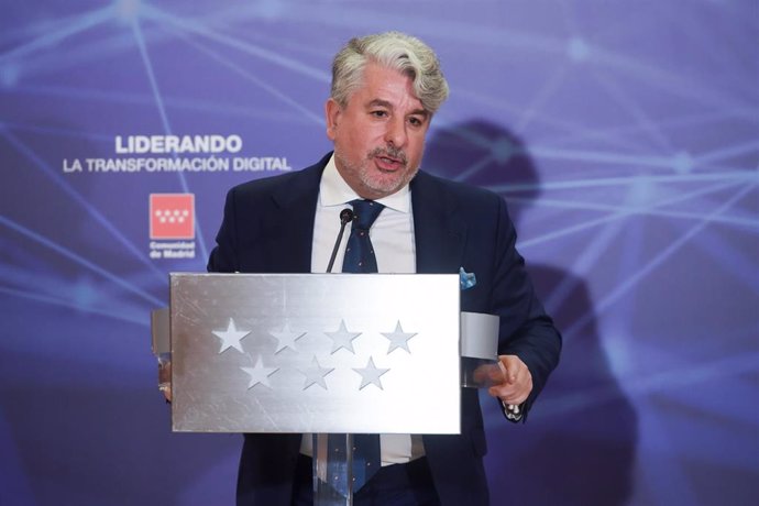 Archivo - El profesor Juan Pedro Moreno Jubrías interviene durante el acto inaugural del primer Pleno del Consejo Asesor de Transformación Digital de la Comunidad de Madrid, a 30 de enero de 2024, en Madrid (España). 