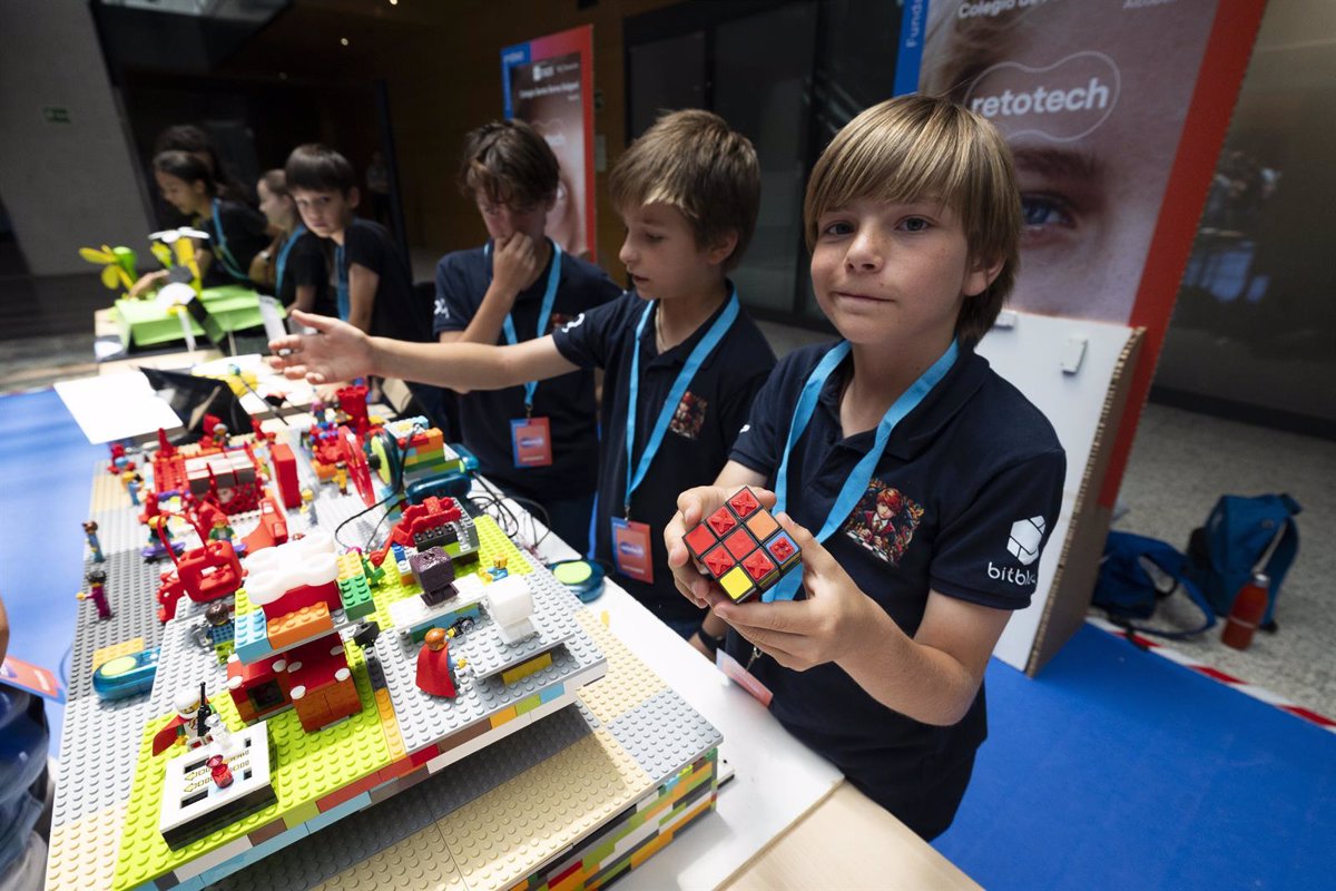 Fundación Endesa lanza RetoTech y reta a alumnos de 285 centros a crear un proyecto tecnológico que ayude a su entorno