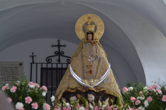 Archivo - Virgen de la Montaña, patrona de Cáceres