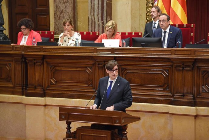 El president de la Generalitat, Salvador Illa, durante el primer pleno desde que fuera elegido presidente de la Generalitat, en el Parlament, a 5 de septiembre de 2024, en Barcelona, Catalunya (España).  El presidente de la Generalitat, Salvador Illa, exp