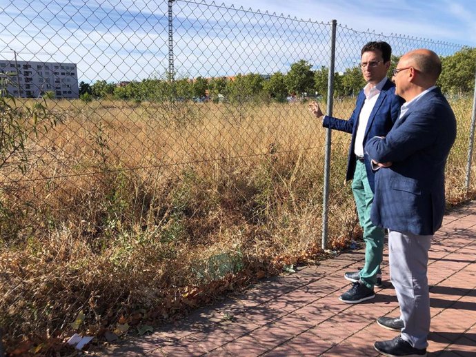 Los concejales del PSOE en el Ayuntamiento de Valladolid Pedro Herrero y Luis Vélez.