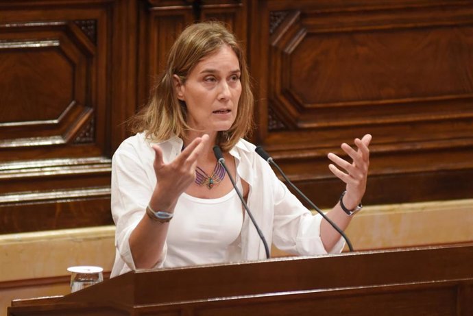 La líder de los Comuns en el Parlament, Jéssica Albiach, en el pleno del Parlament este jueves