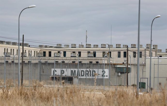 Archivo - Exterior del centro penitenciario de Alcalá-Meco, en Madrid