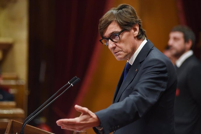 El president de la Generalitat, Salvador Illa, durante el primer pleno desde que fuera elegido presidente de la Generalitat, en el Parlament, a 5 de septiembre de 2024, en Barcelona, Catalunya (España).  El presidente de la Generalitat, Salvador Illa, exp