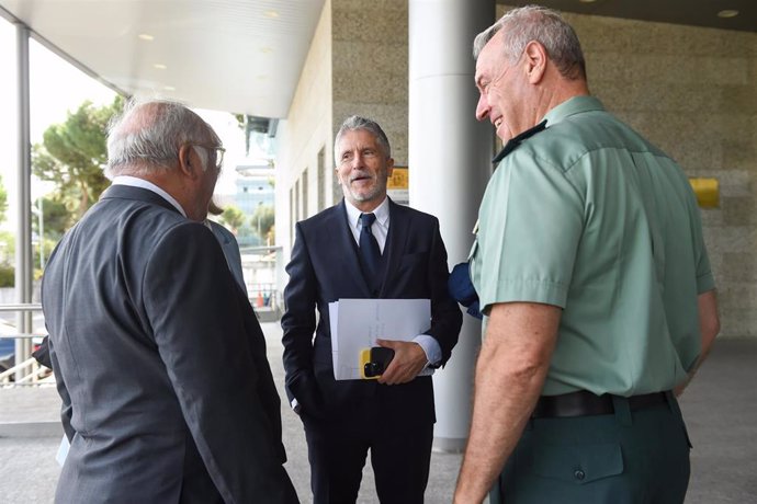 El ministro del Interior, Fernando Grande-Marlaska, llega a la presentación del Balance de Siniestralidad Vial correspondiente a este verano