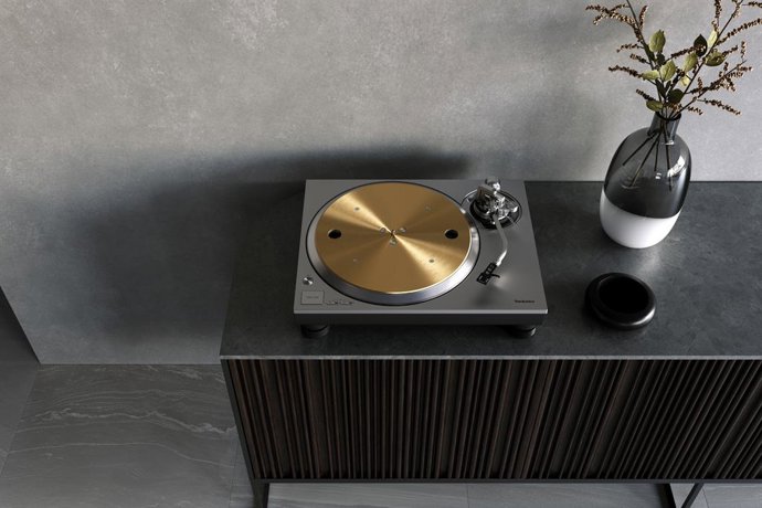 El nuevo tocadiscos de Panasonic Technics Grand Class SL-1300G.