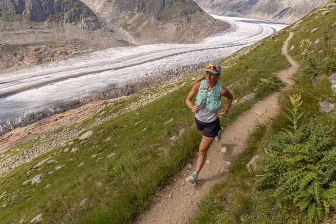 Archivo - Mujer corriendo