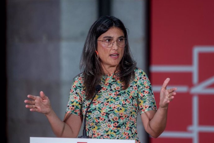 La portavoz de Más Madrid en la Asamblea, Manuela Bergerot, durante una rueda de prensa tras una reunión, en la Real Casa de Correos, a 5 de septiembre de 2024, en Madrid (España).