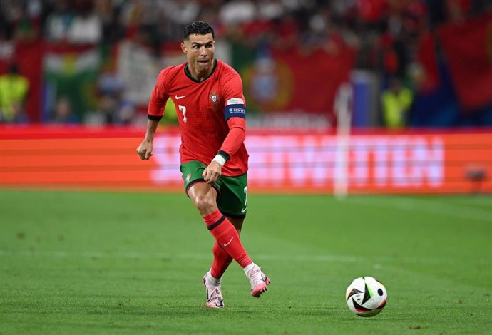 Archivo - Cristiano Ronaldo, durante un partido con la selección de Portugal.