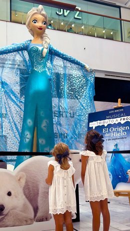 El centro comercial Los Arcos se convertirá en un reino helado este sábado con el musical tributo a Frozen 'El Origen del Hielo'.