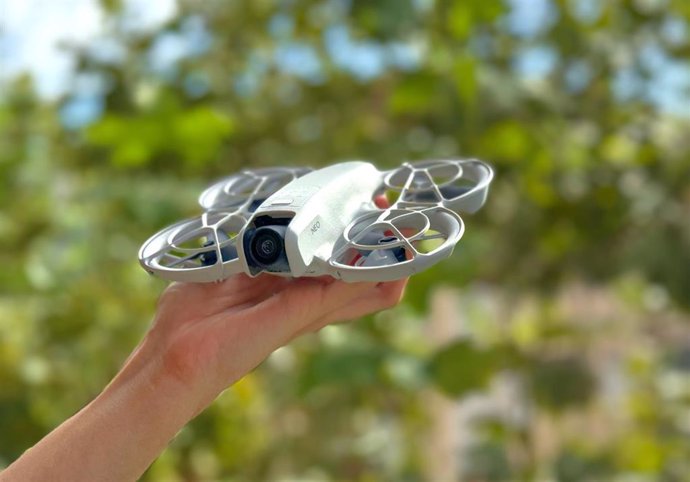 El dron DJI Neo.