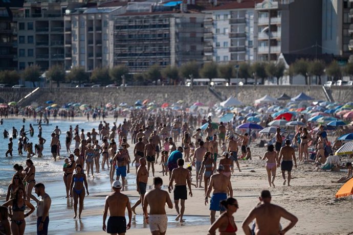 Archivo - Playa de Silgar, en Sanxenxo, Pontevedra, a 30 de septiembre de 2023.