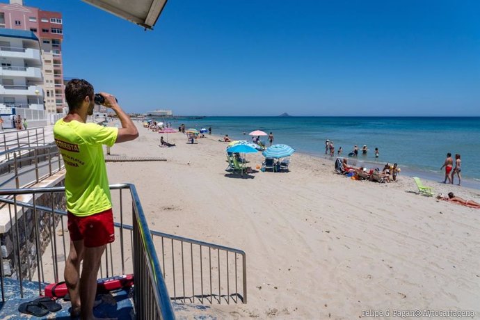 Archivo - Puesto de Salvamento en una playa de La Manga