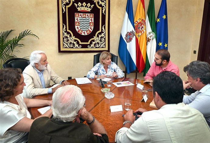 La alcaldesa de Jerez reunida con la promotora Goframa Home SL y la gestora Nuevo Impulso Inmobiliario.