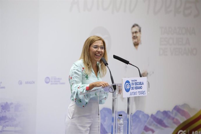 La vicesecretaria nacional de Igualdad, Conciliación y Políticas Sociales del PP y secretaria general del partido en Aragón, Ana Alós, en la clausura de la Escuela de Verano del PP-Aragón.