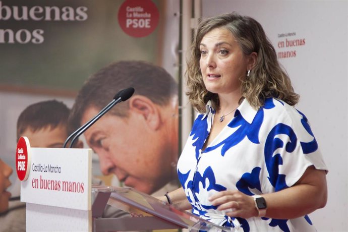 La diputada del grupo socialista en las Cortes regionales Charo García Saco.