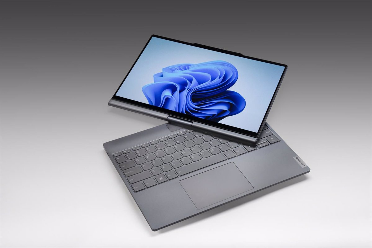 This is the Lenovo Auto Twist laptop concept, which can unfold and rotate the screen with voice commands