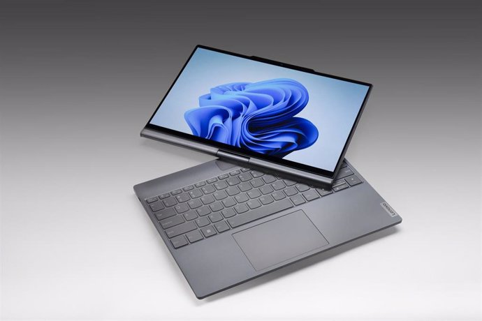 El concepto de portátil Lenovo Auto Twist.