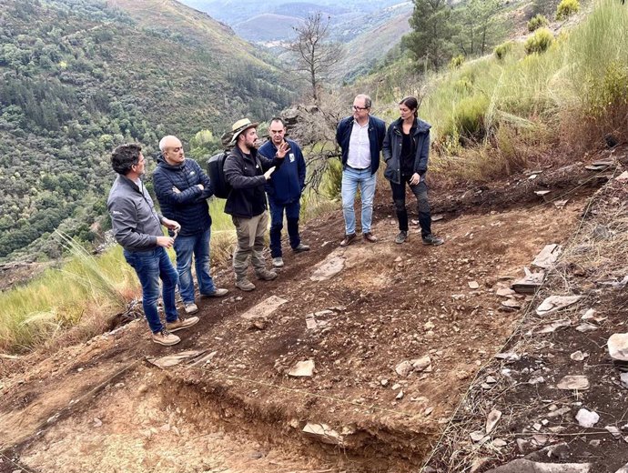 Visita a la excavación de A Pobra do Brollón (Lugo)