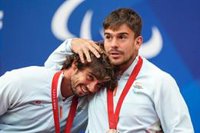 De la Puente: "Todavía estamos un poco aturdidos, pero la medalla no iba a quitar esta gran semana"