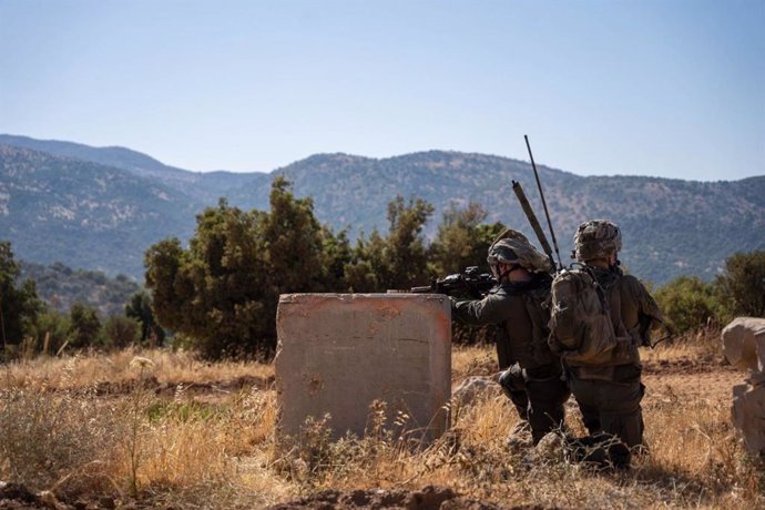 Archivo - Militares del Ejército de Israel durante unas maniobras cerca de la frontera con Líbano (archivo)