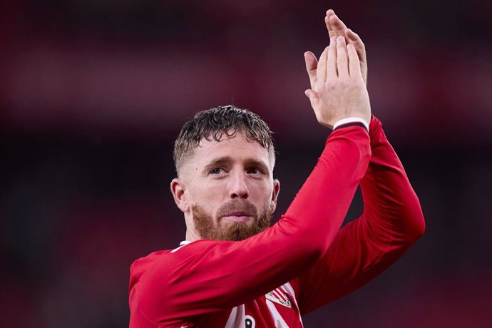 Archivo - Iker Muniain of Athletic Club reacts after the LaLiga EA Sports match between Athletic Club and Sevilla FC at San Mames on May 19, 2024, in Bilbao, Spain.