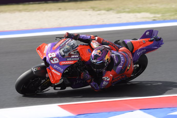 89 MARTIN Jorge (spa), Prima Pramac Racing, Ducati Desmosedici GP24, action during the 2024 MotoGP Gran Premio Red Bull di San Marino e della Riviera di Rimini, 2024 MotoGP Misano Grand Prix, on Misano World Circuit Marco Simoncelli, from September 6 to 