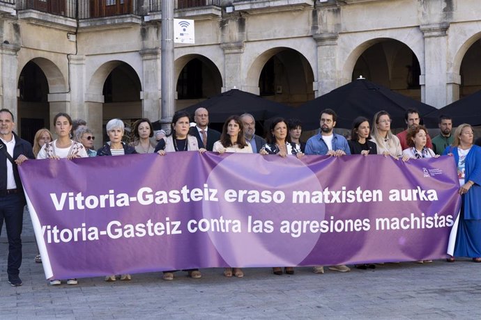 Vitoria-Gasteiz se concentra contra la violencia machista