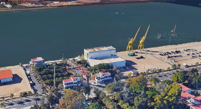 Muelle de Levante, en Huelva.