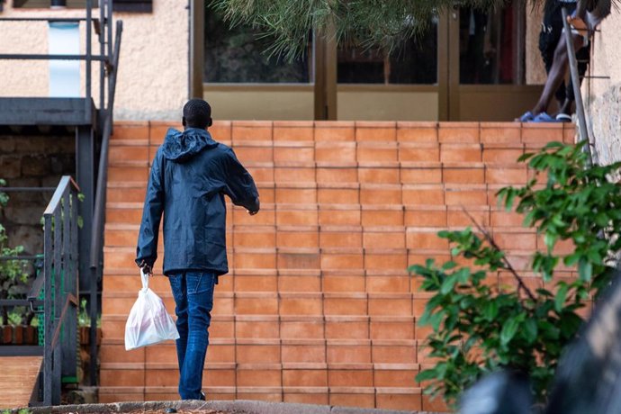 Un migrante acogido en Mora de Rubielos, Teruel (Aragón), en una imagen de archivo.