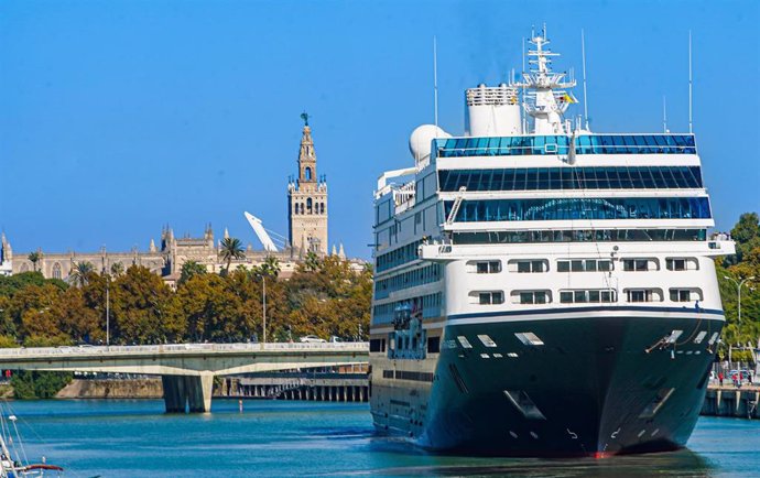 Archivo - El Crucero 'Azamara Quest', en una imagen de archivo