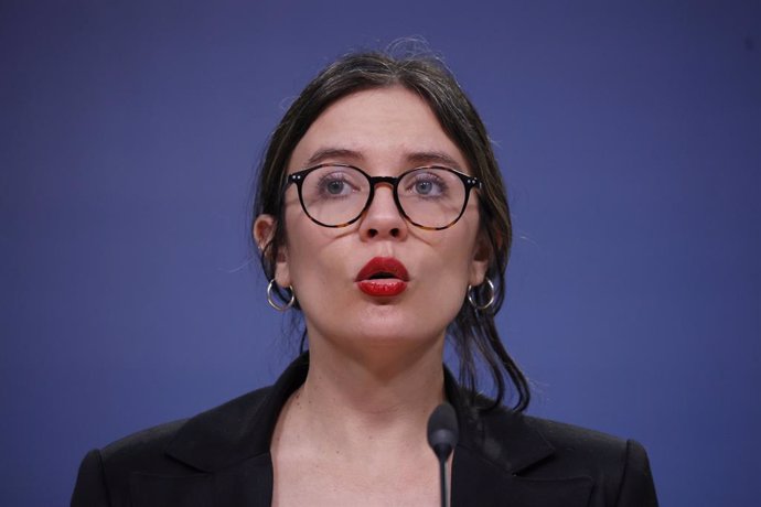 Santiago 6 de septiembre 2024. La ministra Vocera de Gobierno, Camila Vallejo, participa de un punto de prensa luego de un nuevo Consejo de Gabinete , realizado en el Salon Montt Varas del Palacio de La Moneda.   Dragomir Yankovic/Aton Chile