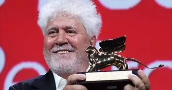 'La habitación de al lado' de Almodóvar gana el León de Oro en Venecia