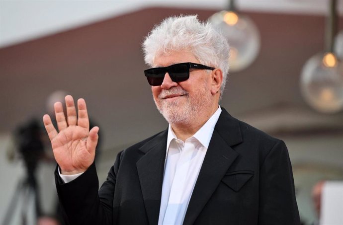 Pedro Almodóvar en la alfombra roja de Venecia