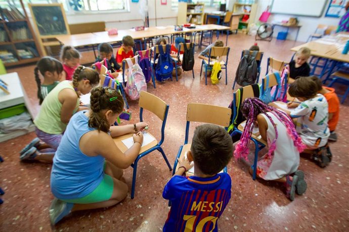 Archivo - Alumnos del colegio de Infantil y Primaria Valeriano Bécquer.