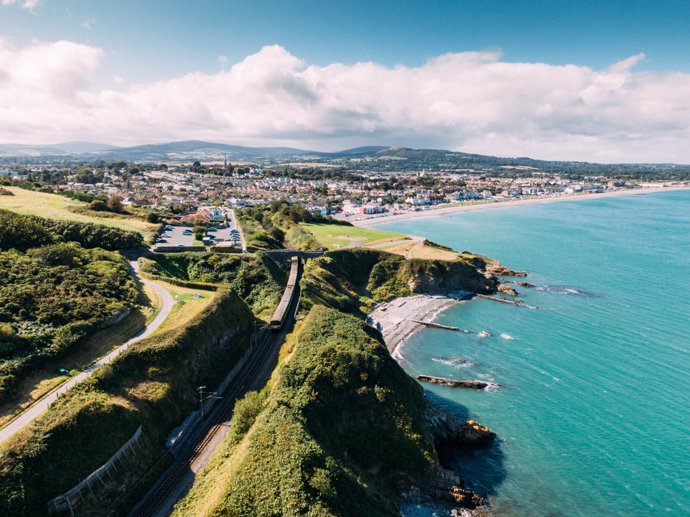 Seis itinerarios para recorrer Irlanda en Tren: descubrir la Isla Esmeralda desde sus rieles